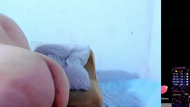 Snapshot of BBW_Michelle chatting on October 30, 2:46 am BBW Michelle online show from October 30, 2:46 am