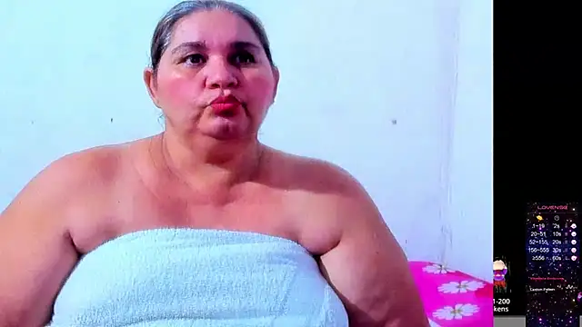 Snapshot of BBW_Michelle chatting on November 4, 3:16 am BBW Michelle online show from November 4, 3:16 am