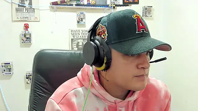 ney 22 online show from October 6, 1:58 am