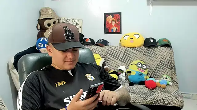 Snapshot of ney_22 chatting on May 14, 6:47 pm ney 22 online show from May 14, 6:47 pm