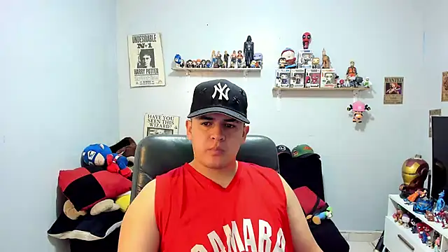 Snapshot of ney_22 chatting on June 3, 12:52 pm ney 22 online show from June 3, 12:52 pm