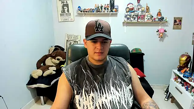Snapshot of ney_22 chatting on June 4, 12:33 pm ney 22 online show from June 4, 12:33 pm