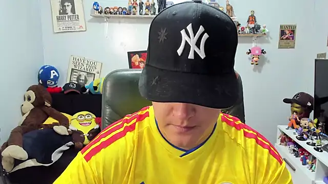 Snapshot of ney_22 chatting on July 8, 12:59 am ney 22 online show from July 8, 12:59 am