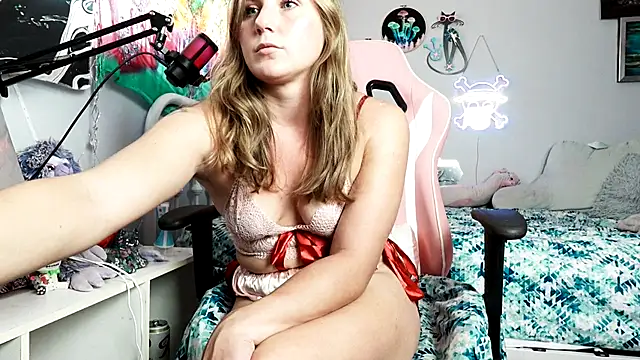 Snapshot of baebaeblueXXX chatting on September 17, 10:55 pm baebaeblueXXX online show from September 17, 10:55 pm