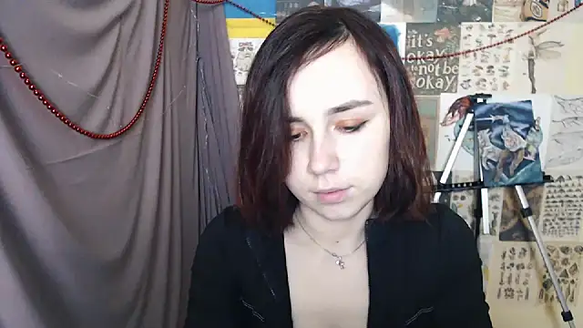 VeryVeryVeryShy  online show from January 6, 7:09 am