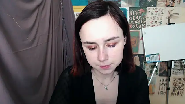 VeryVeryVeryShy  online show from January 29, 6:33 am