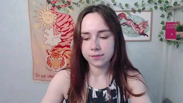 VeryVeryVeryShy  online show from May 16, 5:37 am