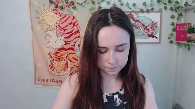VeryVeryVeryShy  online show from May 16, 10:36 am