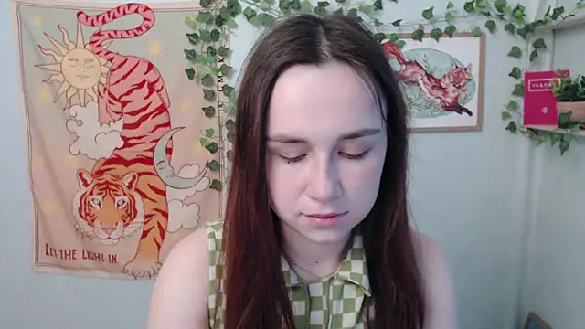VeryVeryVeryShy  online show from June 2, 5:42 am