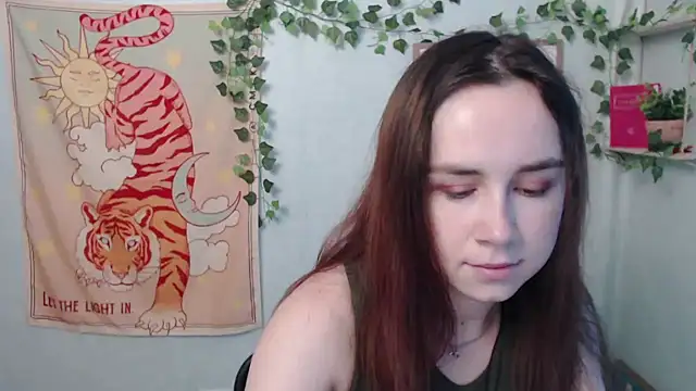 VeryVeryVeryShy  online show from June 29, 5:35 am