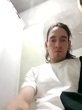 Alex012501 online show from December 28, 7:44 am