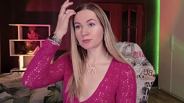 Hello Lisha online show from December 3, 8:12 am