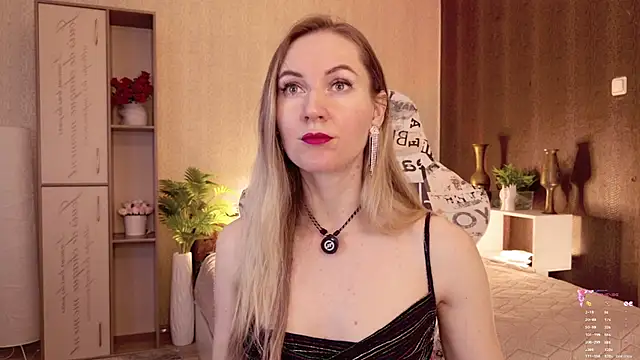 Snapshot of Hello_Lisha chatting on May 14, 8:32 am Hello Lisha online show from May 14, 8:32 am