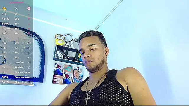 Bigcock 21cm  online show from January 27, 9:55 pm