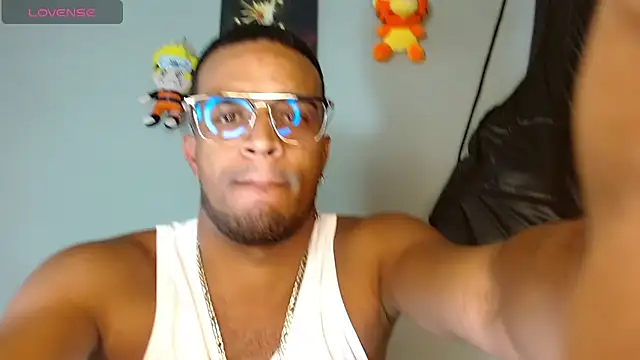 Bigcock 21cm  online show from November 18, 6:45 pm