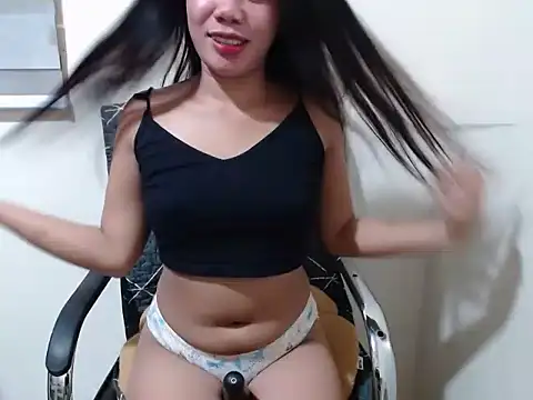 Snapshot of Skinny_regie99xxx chatting on May 24, 10:42 am Skinny regie99xxx online show from May 24, 10:42 am