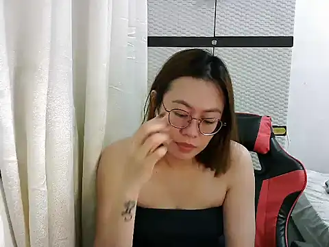 crizzybel online show from March 22, 7:53 pm