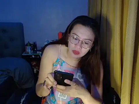 crizzybel online show from June 1, 5:36 pm