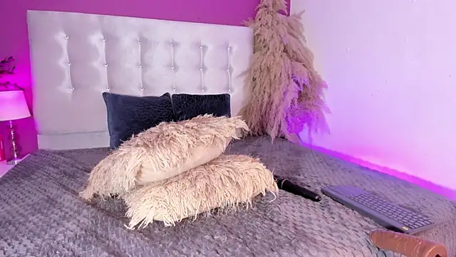 Snapshot of Brunna-Brownn chatting on June 27, 12:22 pm Brunna-Brownn online show from June 27, 12:22 pm