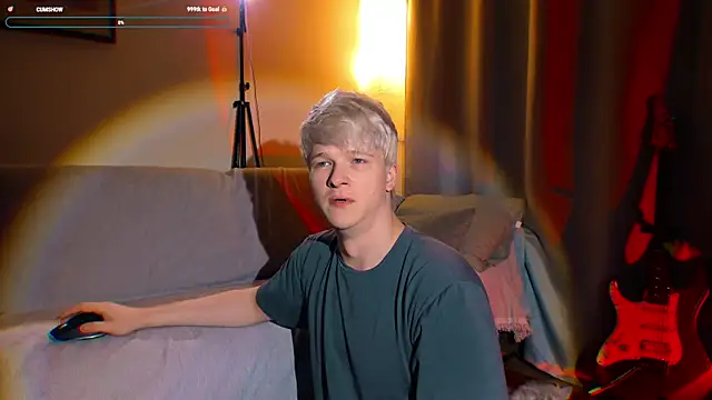 Breston Sweet online show from October 29, 8:10 pm