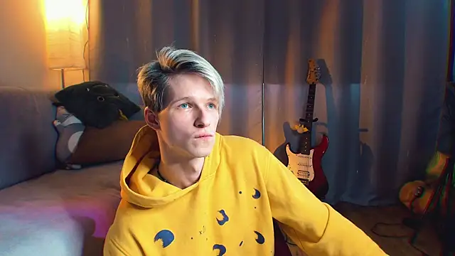 Breston Sweet online show from February 17, 2:13 pm