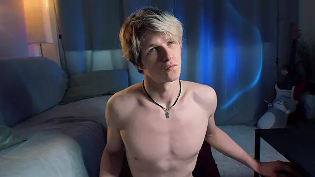 Snapshot of Breston_Sweet chatting on May 20, 4:46 pm Breston Sweet online show from May 20, 4:46 pm
