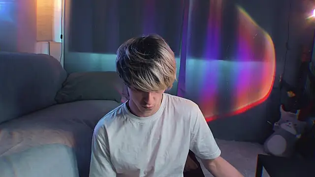 Snapshot of Breston_Sweet chatting on June 6, 4:39 am Breston Sweet online show from June 6, 4:39 am