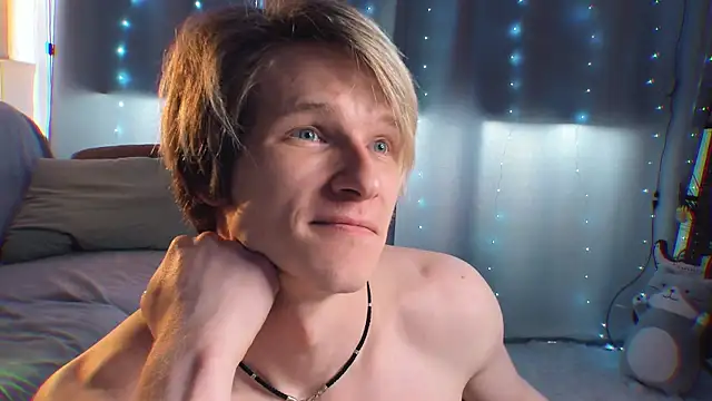 Snapshot of Breston_Sweet chatting on June 24, 9:52 am Breston Sweet online show from June 24, 9:52 am