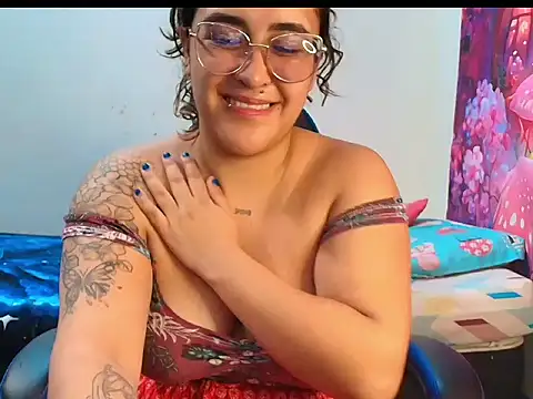 Snapshot of Karol_naughty chatting on May 30, 1:30 pm Karol naughty online show from May 30, 1:30 pm