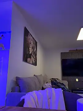 newMichelle online show from February 19, 7:15 am