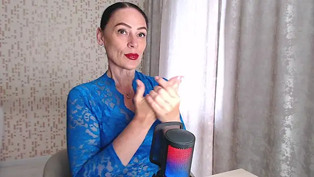 Snapshot of BelovedLady chatting on May 28, 4:21 am BelovedLady online show from May 28, 4:21 am
