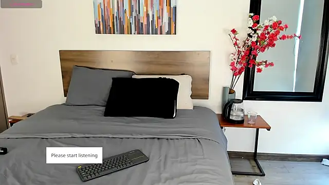 Snapshot of Ginebraa_Saenz chatting on December 9, 2:17 pm Ginebraa Saenz online show from December 9, 2:17 pm