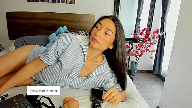 Snapshot of Ginebraa_Saenz chatting on September 25, 2:43 pm Ginebraa Saenz online show from September 25, 2:43 pm