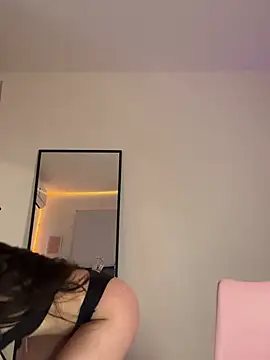 martiiaciar online show from March 23, 5:21 am