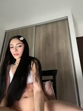 martiiaciar online show from October 18, 11:27 pm