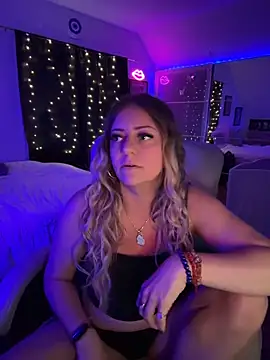 Snapshot of sage_love chatting on May 30, 1:25 am sage love online show from May 30, 1:25 am