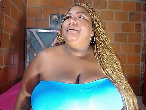 bustyboobsxxll online show from March 8, 2:10 pm