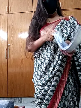Snapshot of yoursana- chatting on March 4, 4:49 am yoursana- online show from March 4, 4:49 am