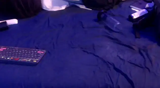 Spundaynightxh online show from March 8, 6:05 pm