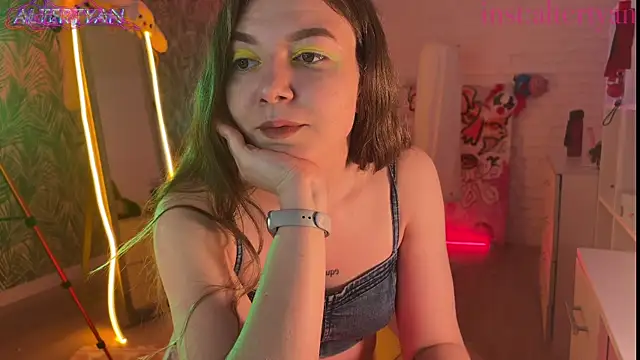 Snapshot of altertyan chatting on May 8, 4:45 pm altertyan online show from May 8, 4:45 pm