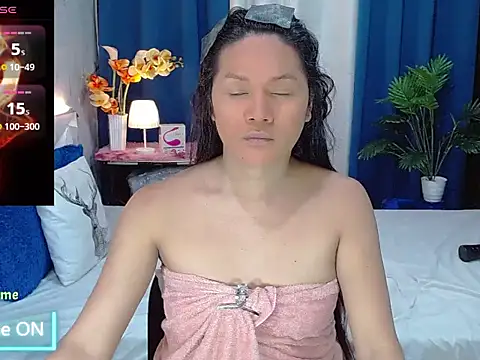 Snapshot of StellaGoddess chatting on June 22, 3:53 pm StellaGoddess online show from June 22, 3:53 pm