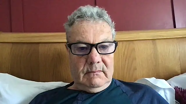 Snapshot of Oldpistolpete chatting on May 5, 8:44 am Oldpistolpete online show from May 5, 8:44 am