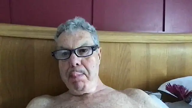 Snapshot of Oldpistolpete chatting on May 6, 8:41 am Oldpistolpete online show from May 6, 8:41 am