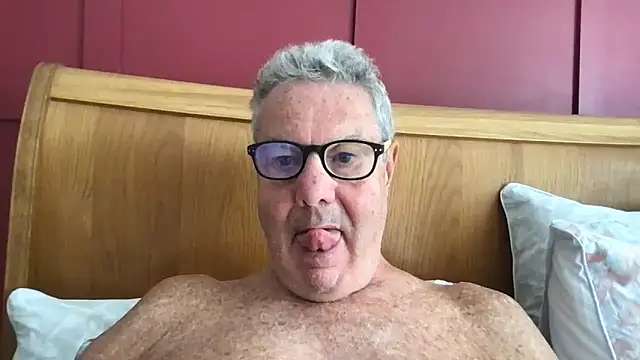 Snapshot of Oldpistolpete chatting on June 14, 3:25 pm Oldpistolpete online show from June 14, 3:25 pm