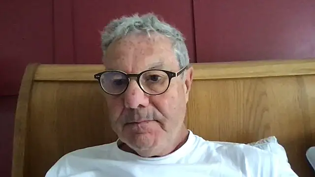 Snapshot of Oldpistolpete chatting on June 19, 9:24 am Oldpistolpete online show from June 19, 9:24 am