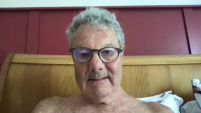 Snapshot of Oldpistolpete chatting on July 10, 9:12 am Oldpistolpete online show from July 10, 9:12 am