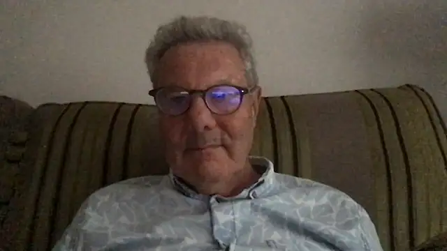 Snapshot of Oldpistolpete chatting on July 29, 7:23 pm Oldpistolpete online show from July 29, 7:23 pm