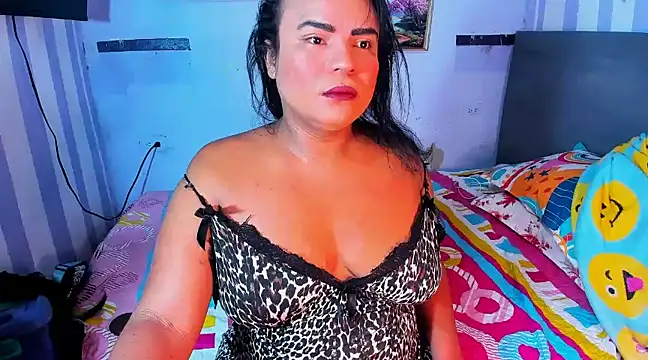 Snapshot of luciana_osorno chatting on February 28, 8:42 am luciana osorno online show from February 28, 8:42 am