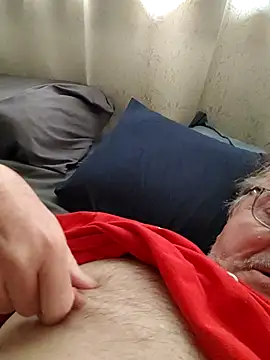 Kissmyfeetnow online show from December 18, 8:37 pm