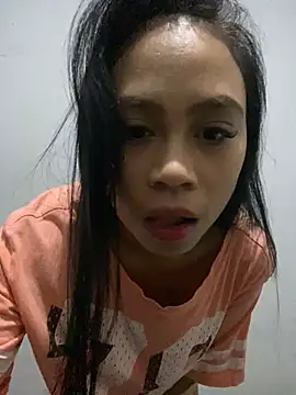 Snapshot of Imyourpinay chatting on December 19, 7:40 am Imyourpinay online show from December 19, 7:40 am